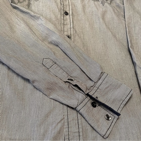 Urban Heritage Mens Long Sleeve Embroidered Shirt - Size XL - Picture 9 of 12